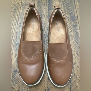 Vionic Linden Women's Brown Slip-On Shoes mn